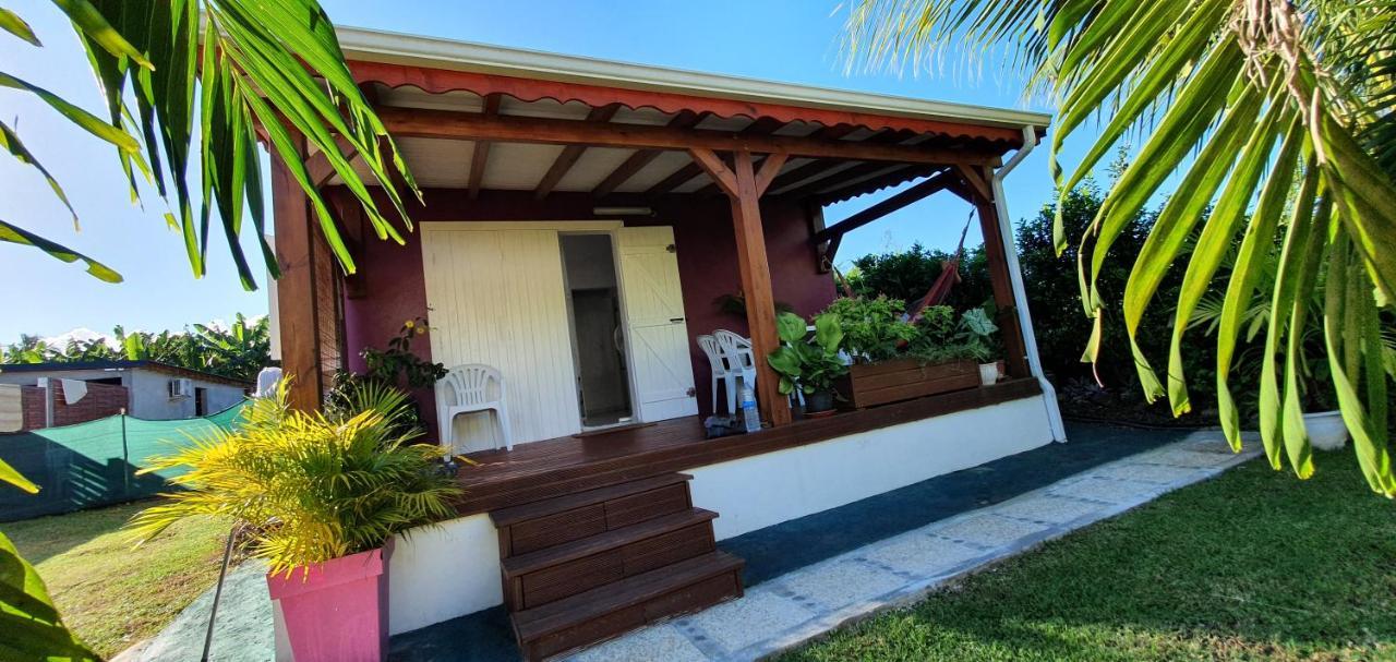 Les Cottages De Roseau كابستر-بيل-أو المظهر الخارجي الصورة