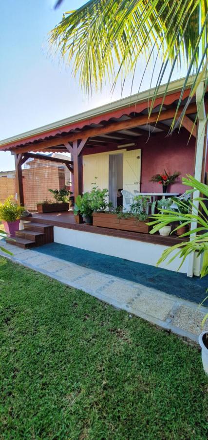 Les Cottages De Roseau كابستر-بيل-أو المظهر الخارجي الصورة