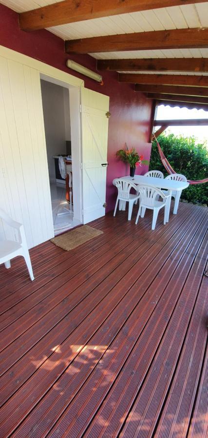 Les Cottages De Roseau كابستر-بيل-أو المظهر الخارجي الصورة