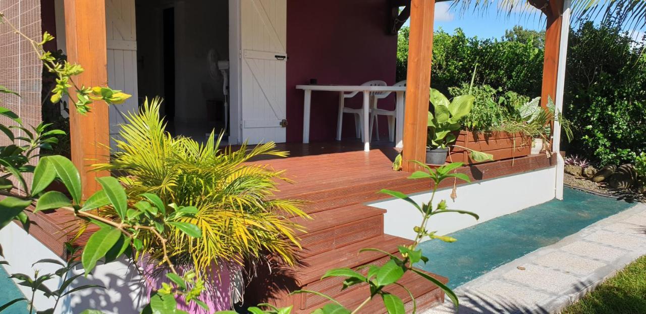 Les Cottages De Roseau كابستر-بيل-أو المظهر الخارجي الصورة